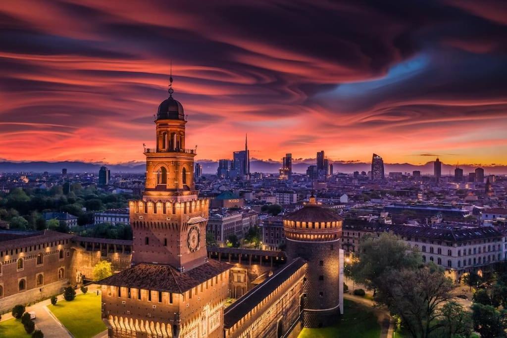 Duomo-San Babila-Tribunale Wifi-Netflix ミラノ エクステリア 写真